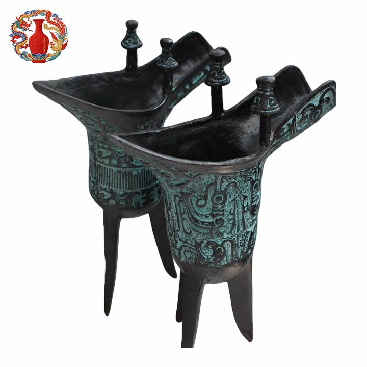 Bronze Royal Wine Cup/Zhou Dynasty