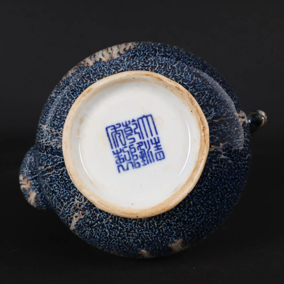 bottom-view bottom-view