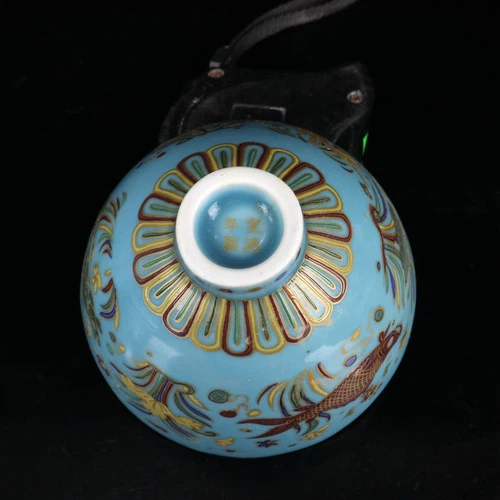 bottom-view bottom-view